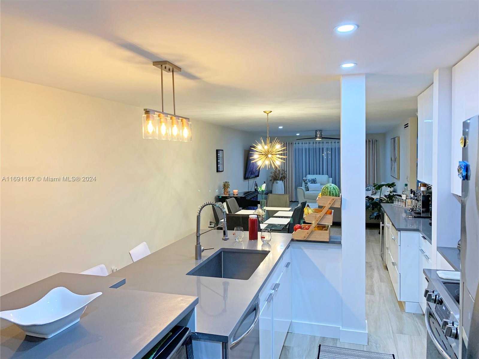 Small Image of 4701 MARTINIQUE DR #M2, Coconut Creek Number 6