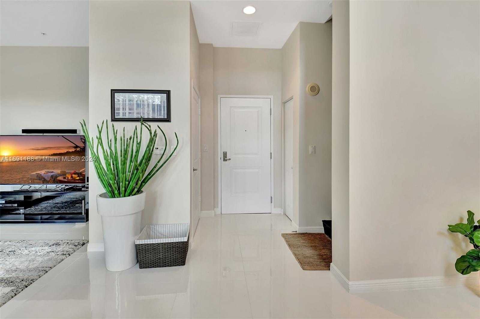 Small Image of 450 NORTH FEDERAL HWY #104N, Boynton Beach Number 2