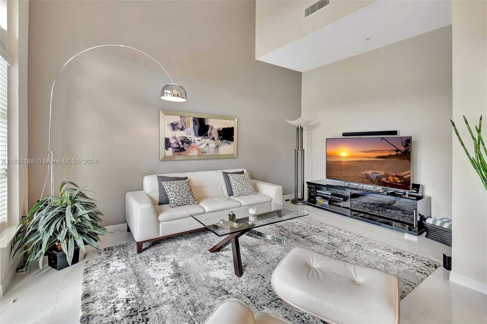 Small Image of 450 NORTH FEDERAL HWY #104N, Boynton Beach Number 3