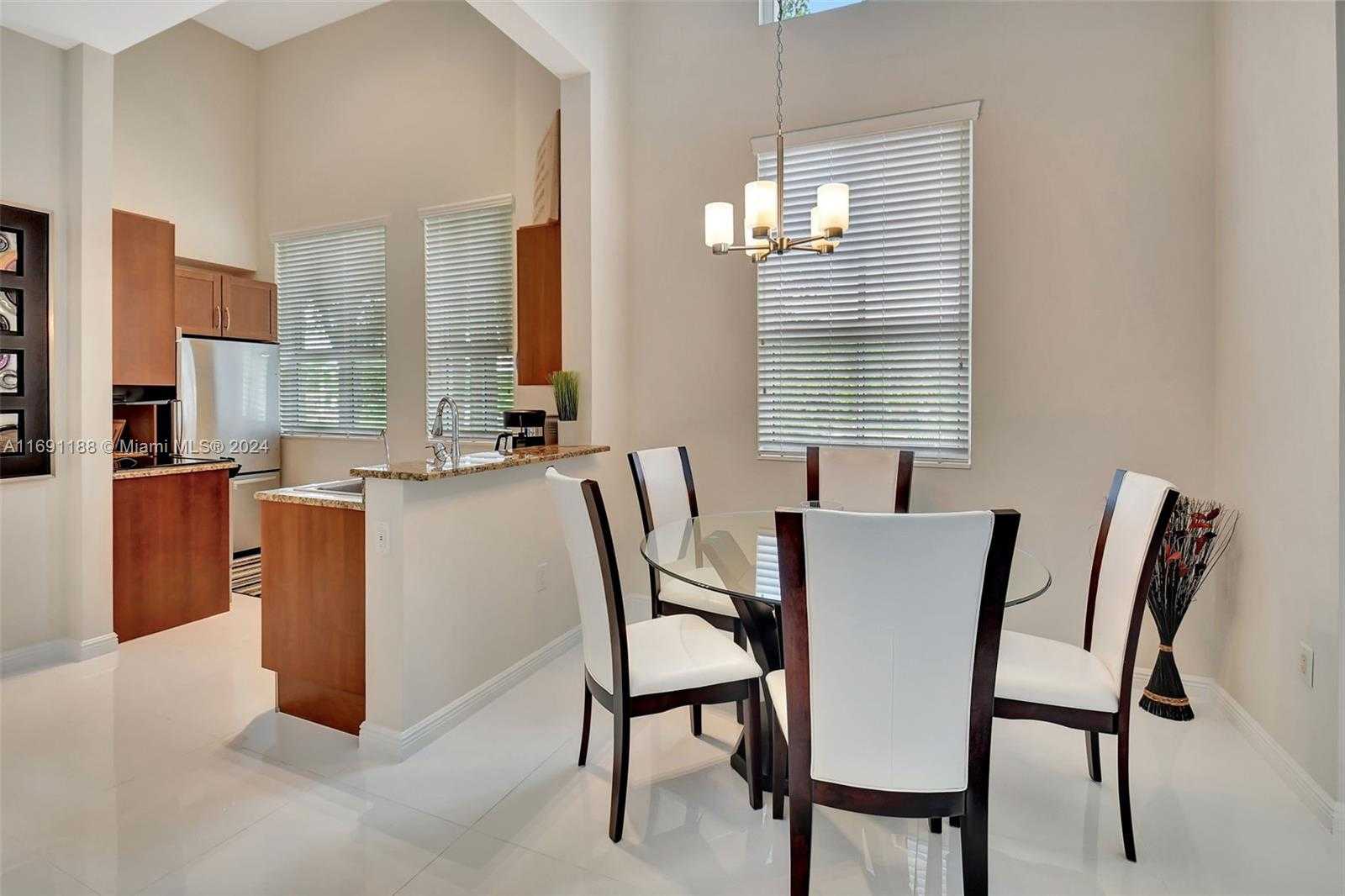 Small Image of 450 NORTH FEDERAL HWY #104N, Boynton Beach Number 7