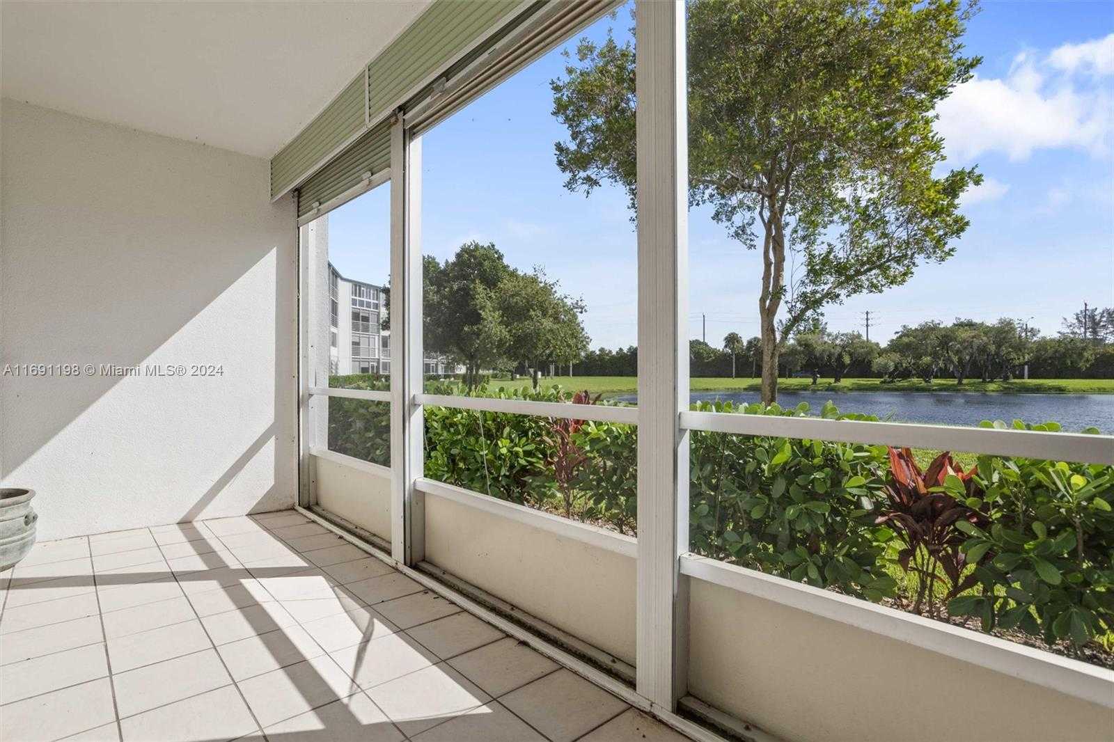 Small Image of 1042 LINCOLN C #1042, Boca Raton Number 14