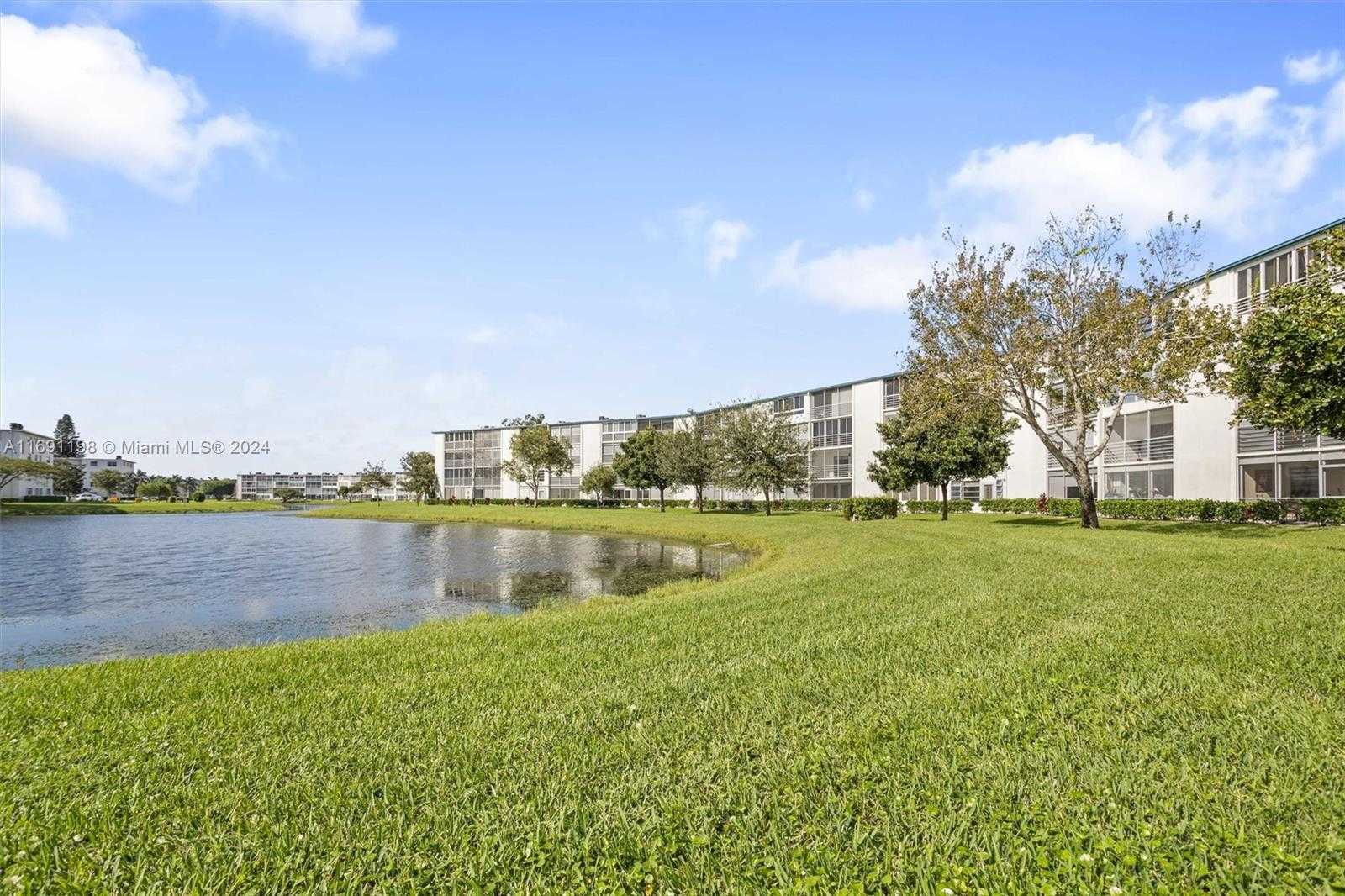 Small Image of 1042 LINCOLN C #1042, Boca Raton Number 16