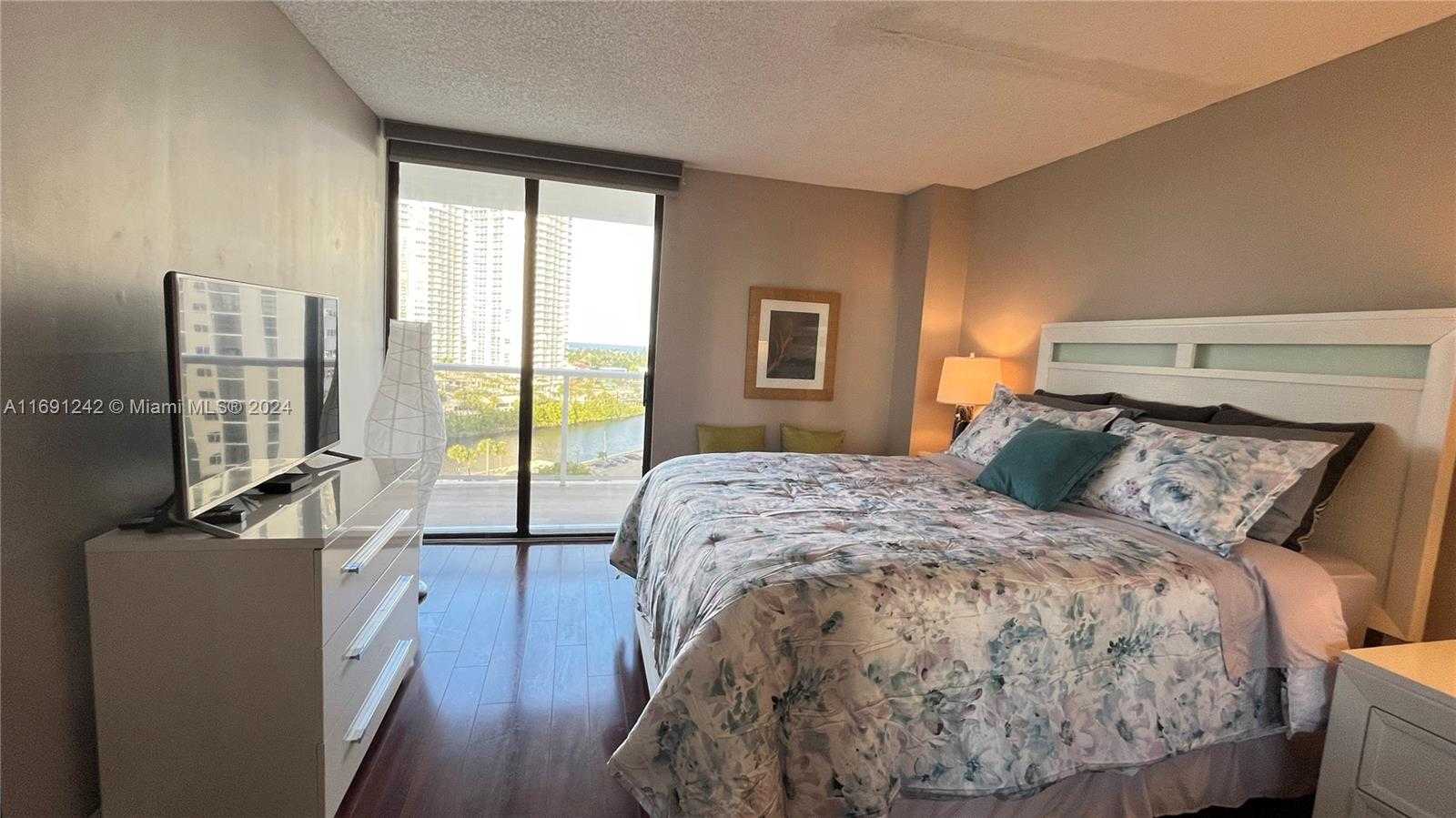 Small Image of 3731 NORTH COUNTRY CLUB DR #1121, Aventura Number 13