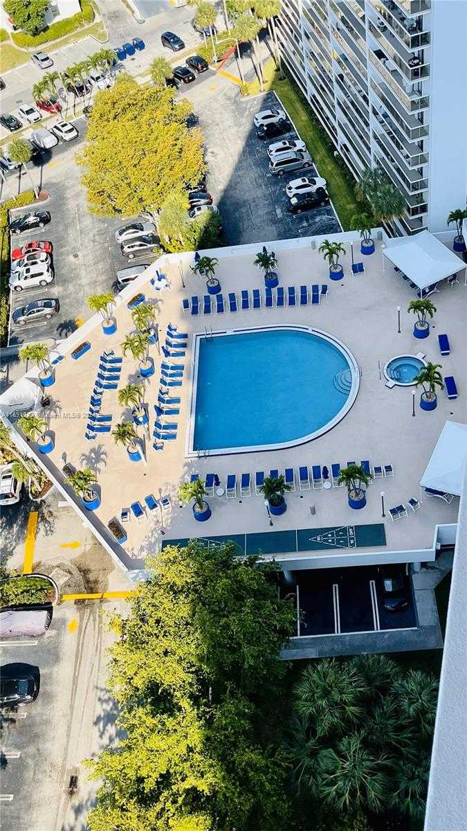 Small Image of 3731 NORTH COUNTRY CLUB DR #1121, Aventura Number 22
