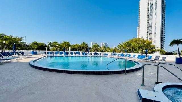 Small Image of 3731 NORTH COUNTRY CLUB DR #1121, Aventura Number 23