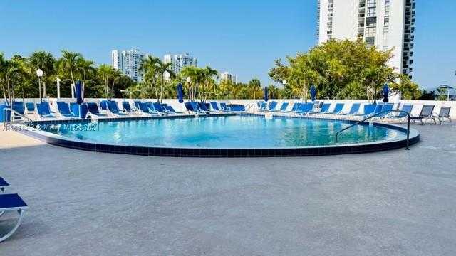 Small Image of 3731 NORTH COUNTRY CLUB DR #1121, Aventura Number 24