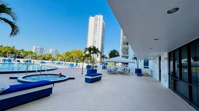 Small Image of 3731 NORTH COUNTRY CLUB DR #1121, Aventura Number 28