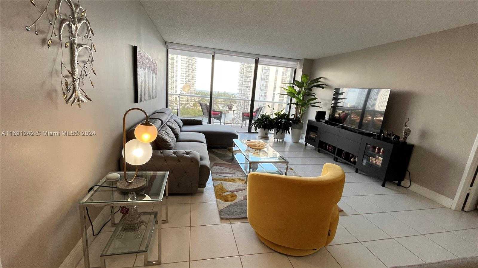 Small Image of 3731 NORTH COUNTRY CLUB DR #1121, Aventura Number 3