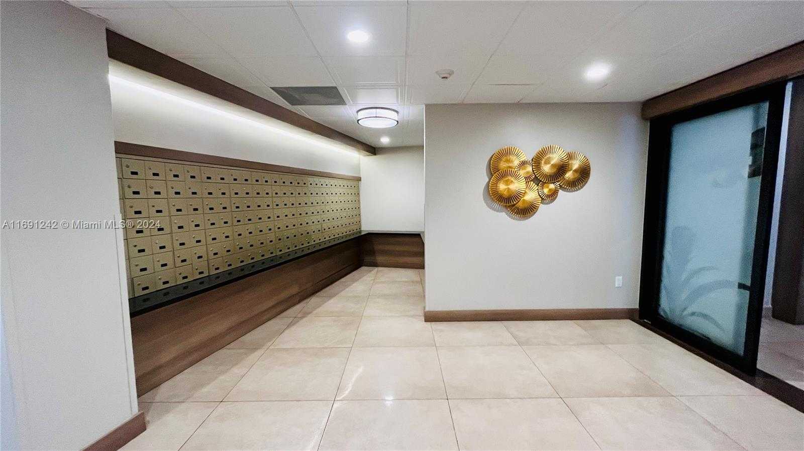 Small Image of 3731 NORTH COUNTRY CLUB DR #1121, Aventura Number 31