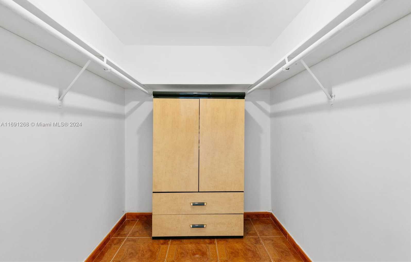 Small Image of 1849 SOUTH OCEAN DR #1103, Hallandale Beach Number 19