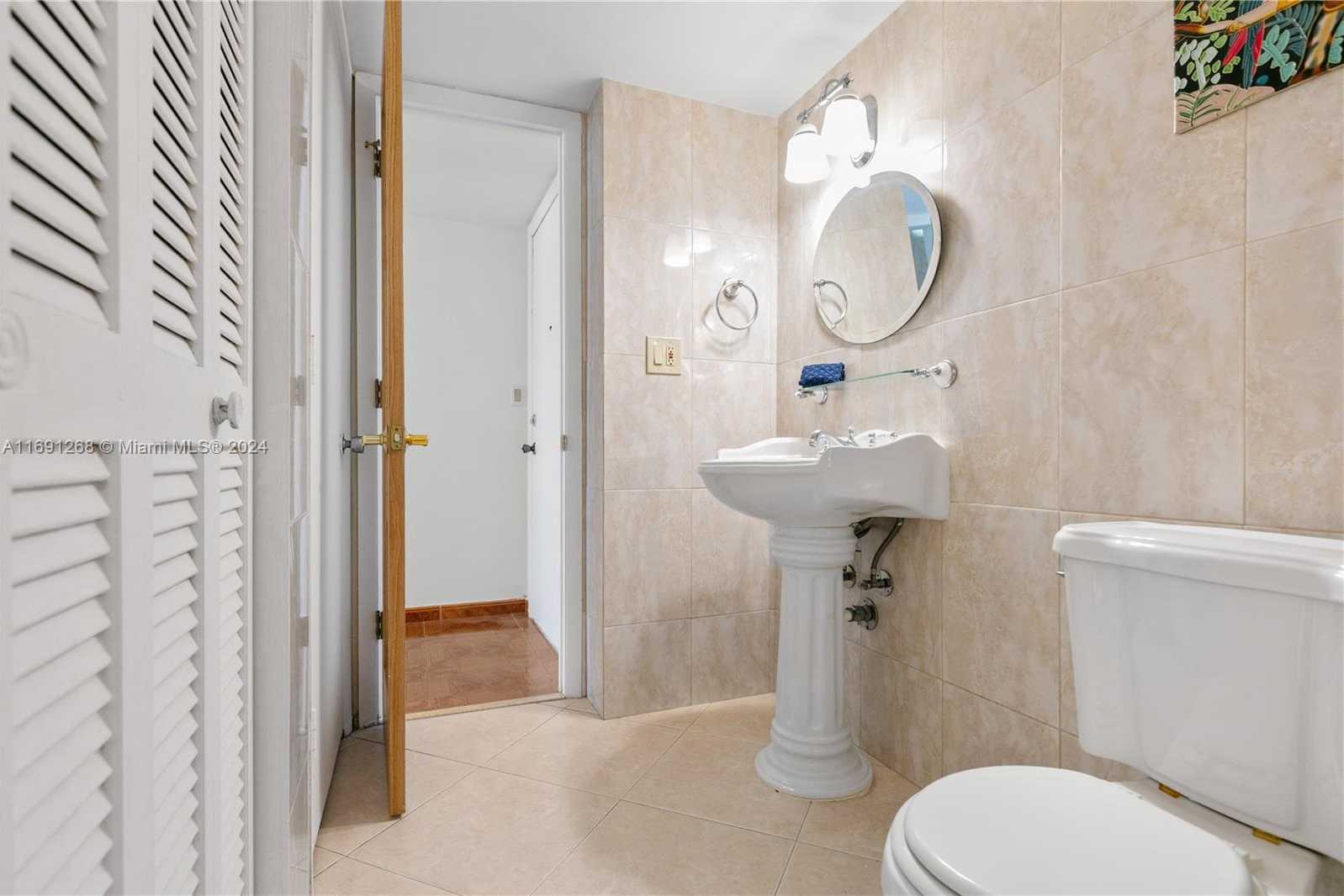 Small Image of 1849 SOUTH OCEAN DR #1103, Hallandale Beach Number 20