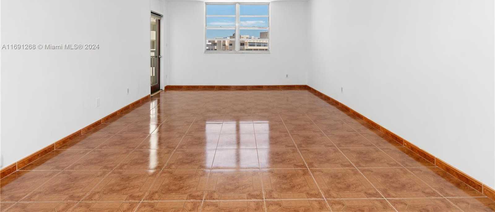Small Image of 1849 SOUTH OCEAN DR #1103, Hallandale Beach Number 4
