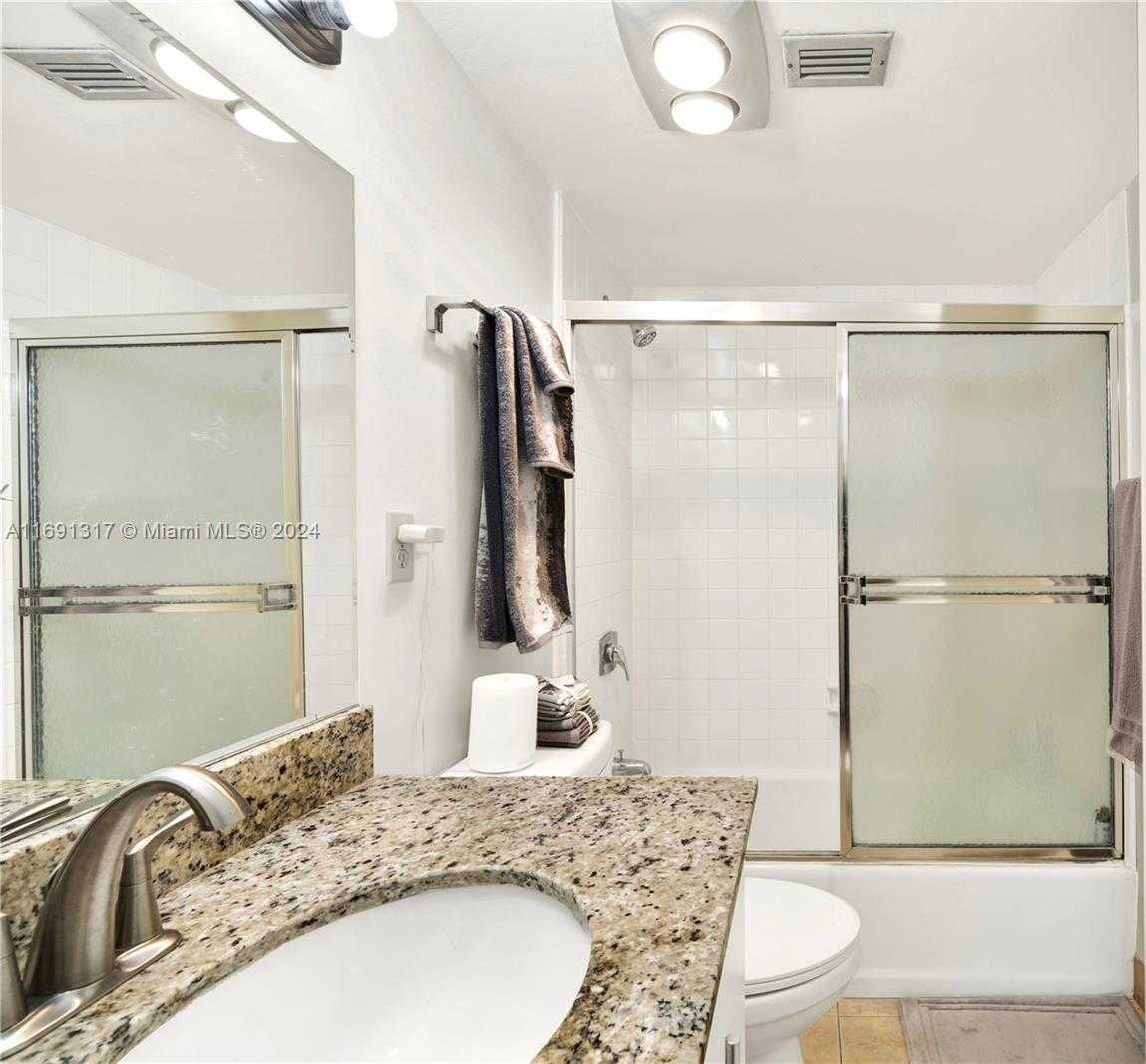 Small Image of 1901 BRICKELL AVE #B711, Miami Number 16