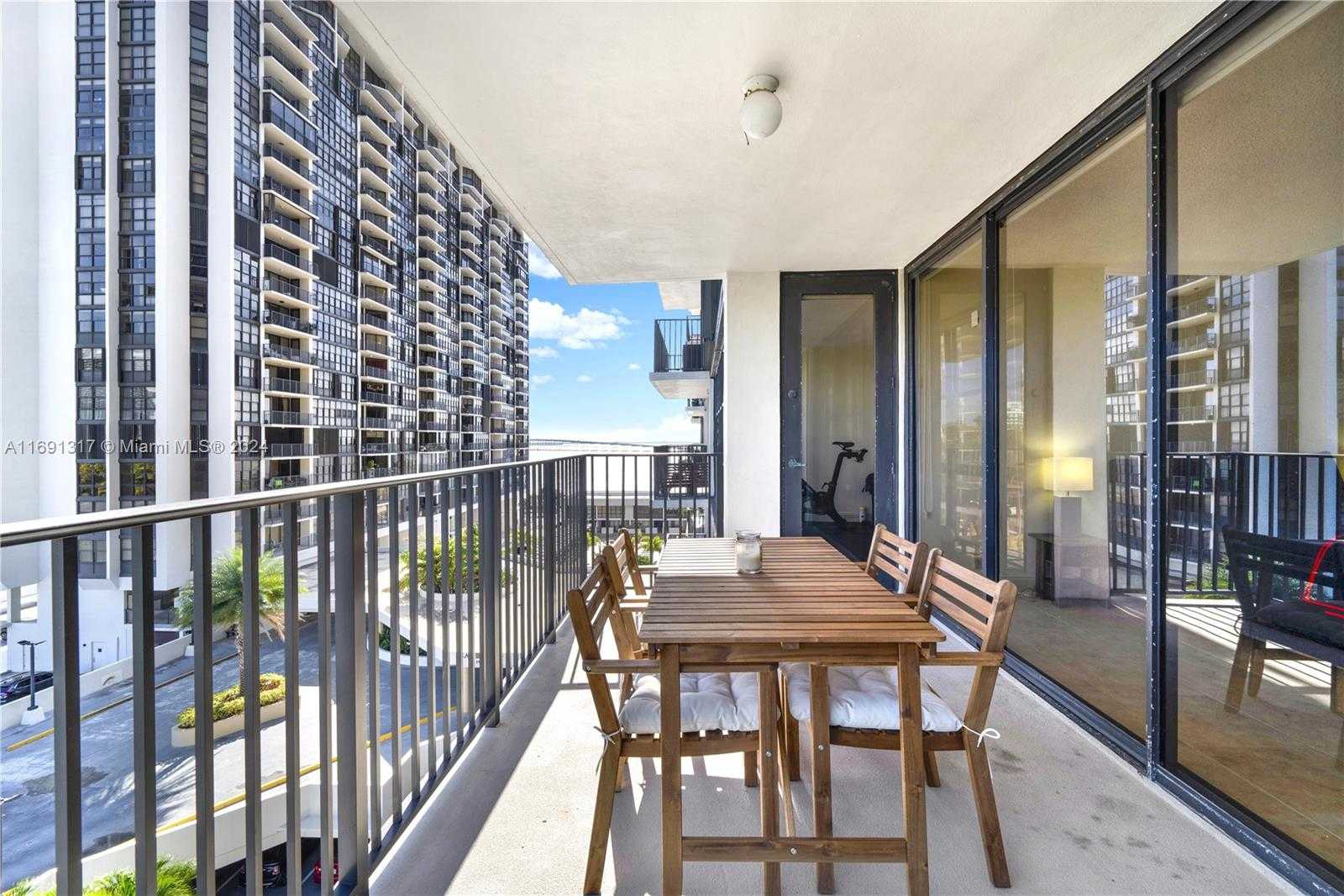 Small Image of 1901 BRICKELL AVE #B711, Miami Number 23