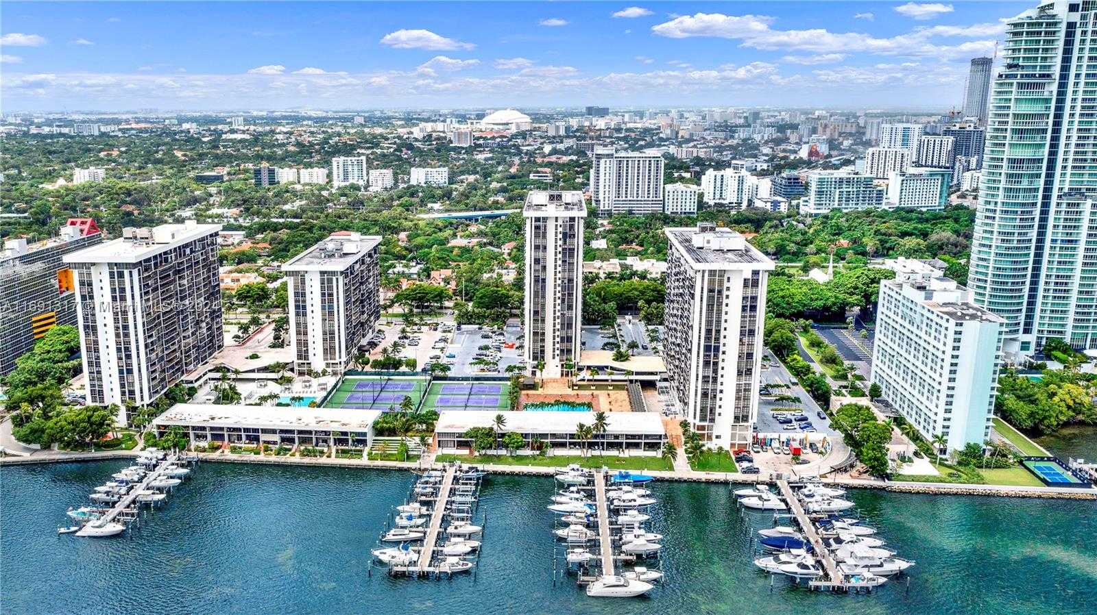 Small Image of 1901 BRICKELL AVE #B711, Miami Number 31