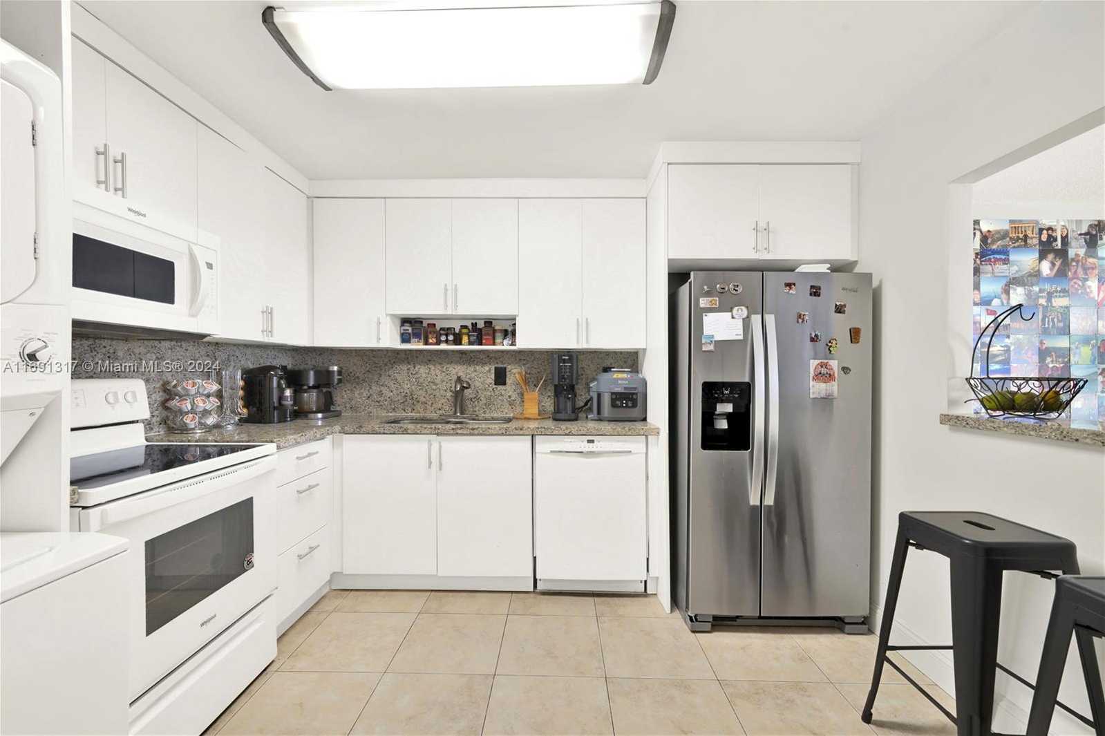 Small Image of 1901 BRICKELL AVE #B711, Miami Number 9