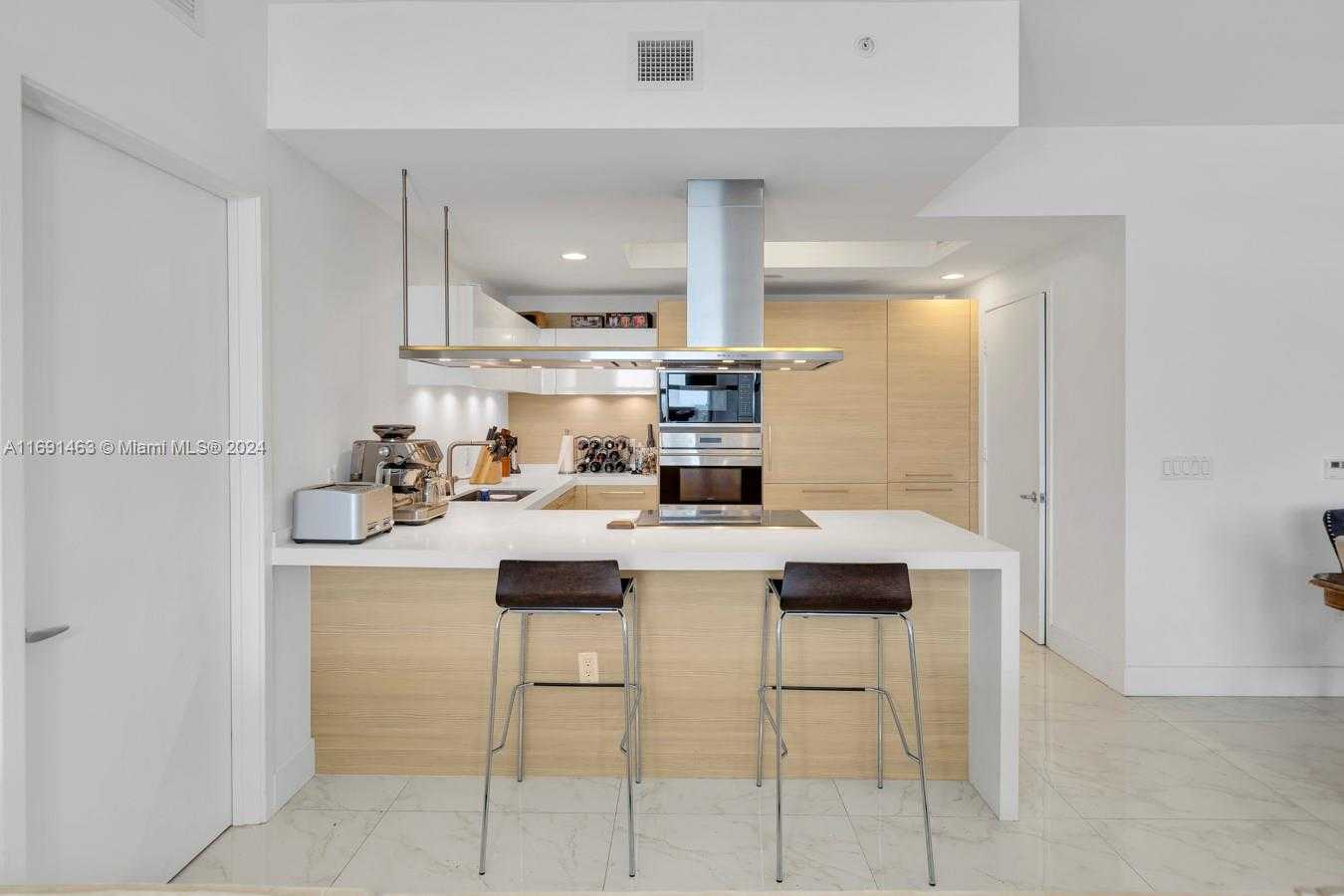 Small Image of 17301 BISCAYNE BLVD #1404, North Miami Number 11