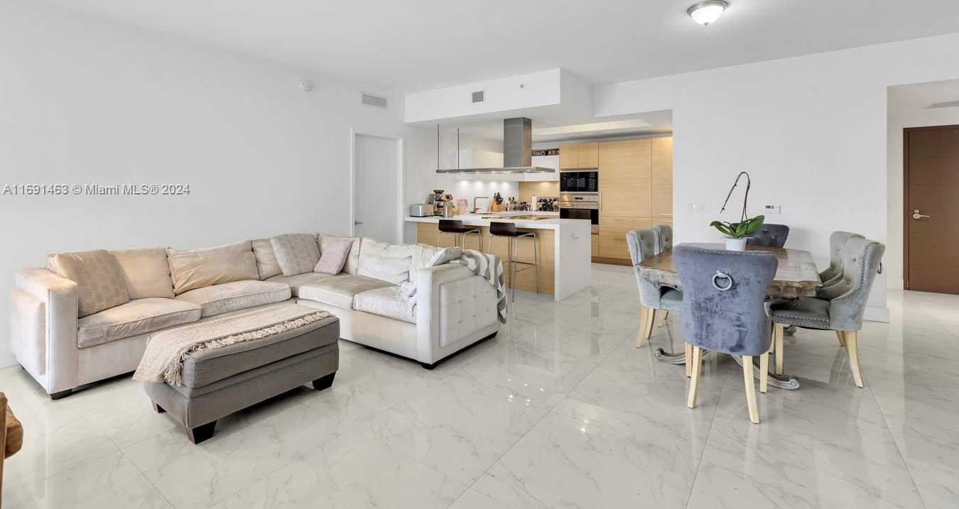 Small Image of 17301 BISCAYNE BLVD #1404, North Miami Number 4