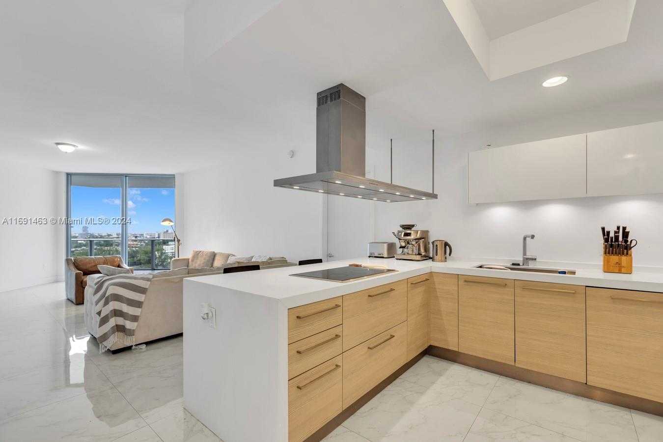 Small Image of 17301 BISCAYNE BLVD #1404, North Miami Number 9