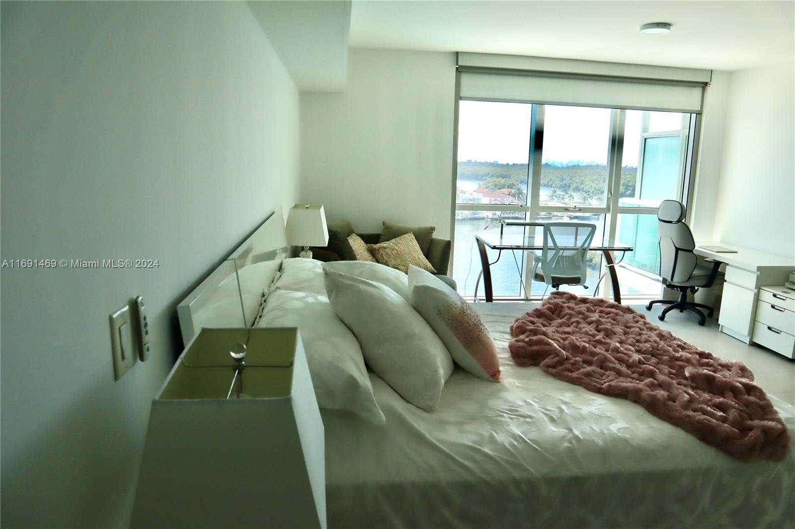 Small Image of 400 SUNNY ISLES BLVD #916, Sunny Isles Beach Number 76