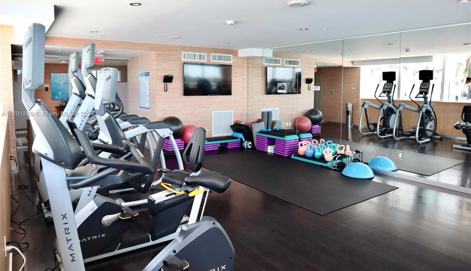 Small Image of 400 SUNNY ISLES BLVD #916, Sunny Isles Beach Number 81