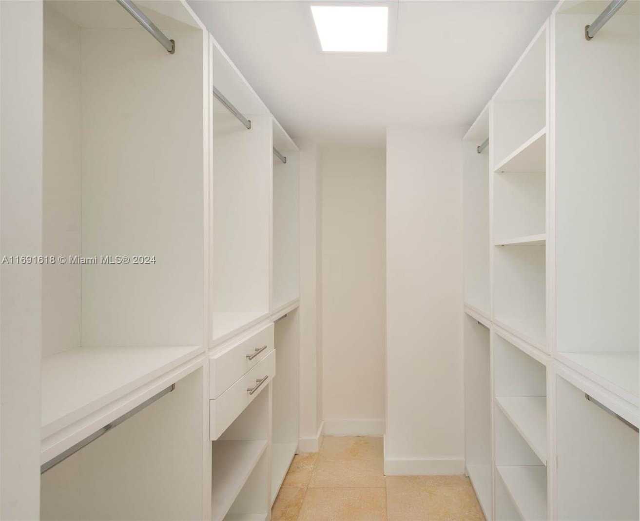 Small Image of 3301 NORTH COUNTRY CLUB DR #410, Aventura Number 10