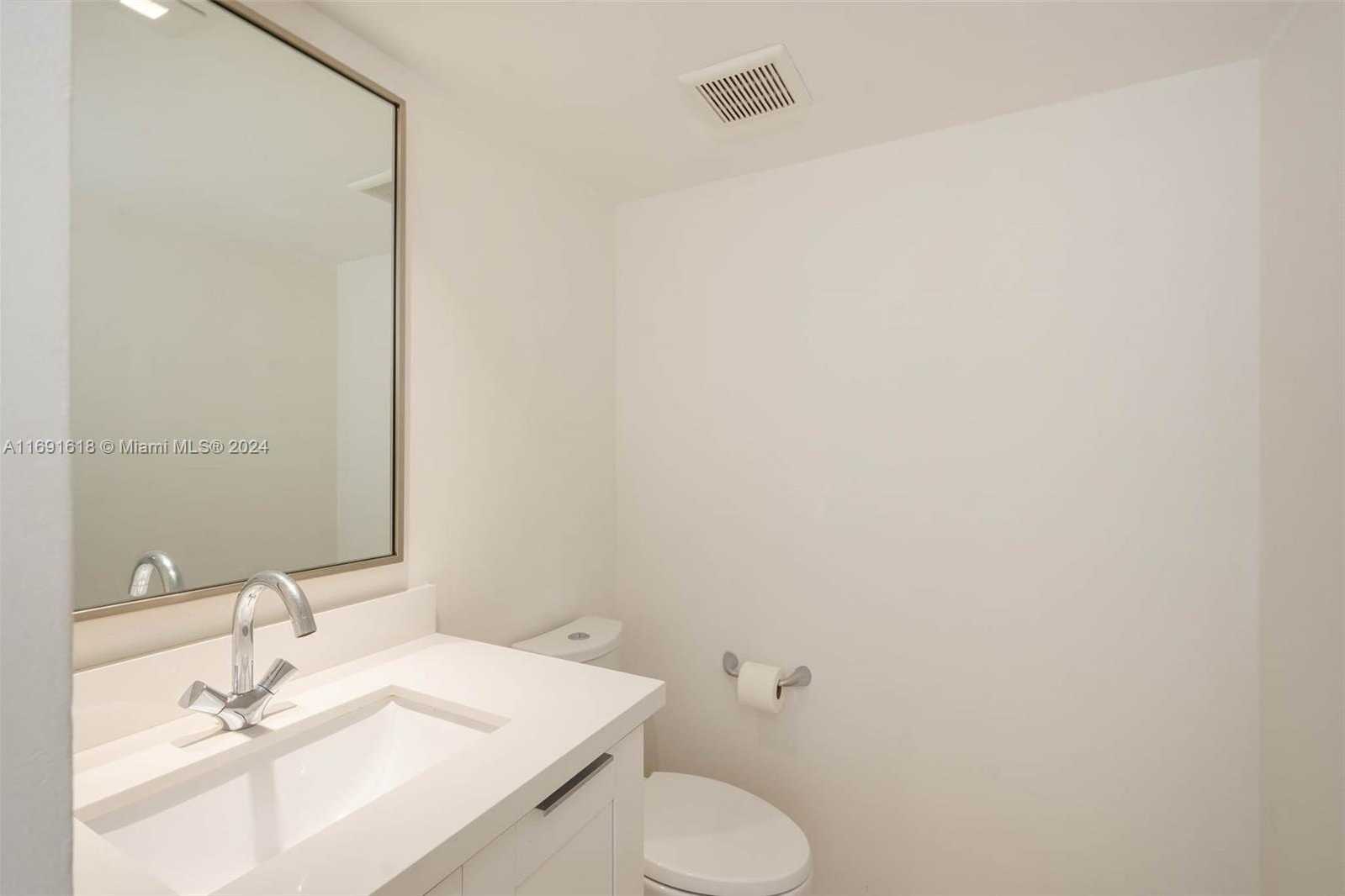 Small Image of 3301 NORTH COUNTRY CLUB DR #410, Aventura Number 11