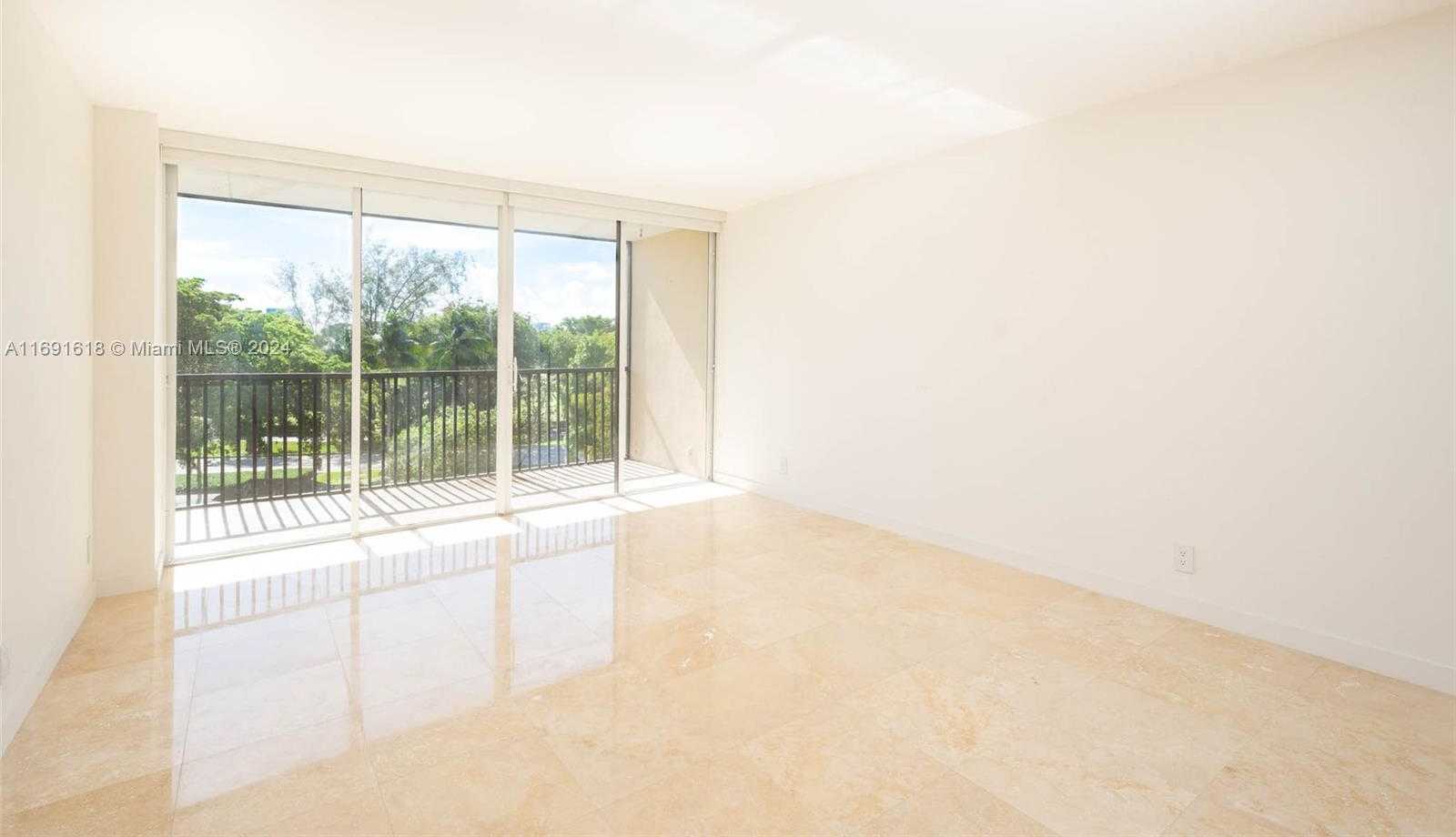 Small Image of 3301 NORTH COUNTRY CLUB DR #410, Aventura Number 4