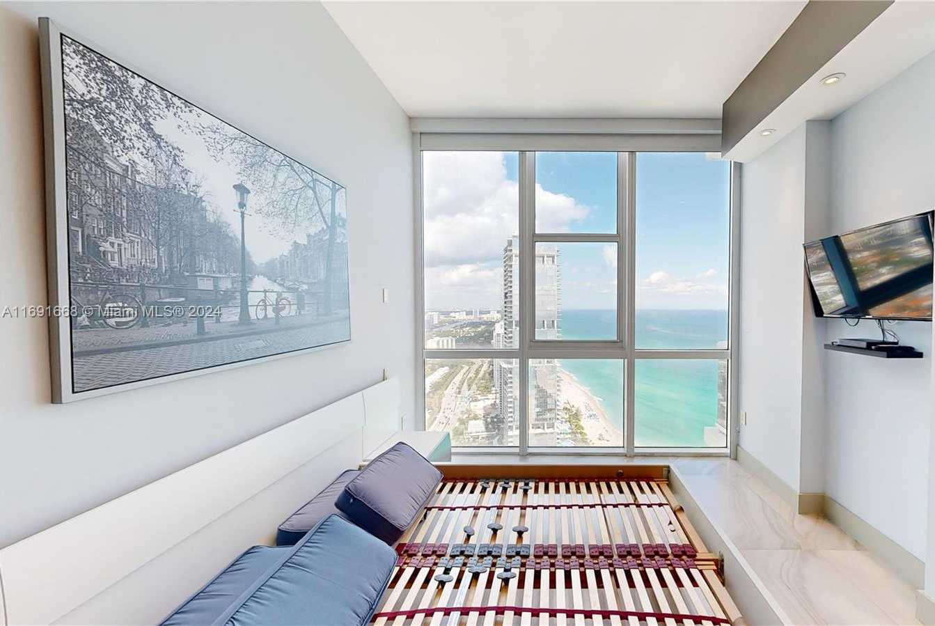 Small Image of 18201 COLLINS AVE #TS2 & TS3, Sunny Isles Beach Number 24