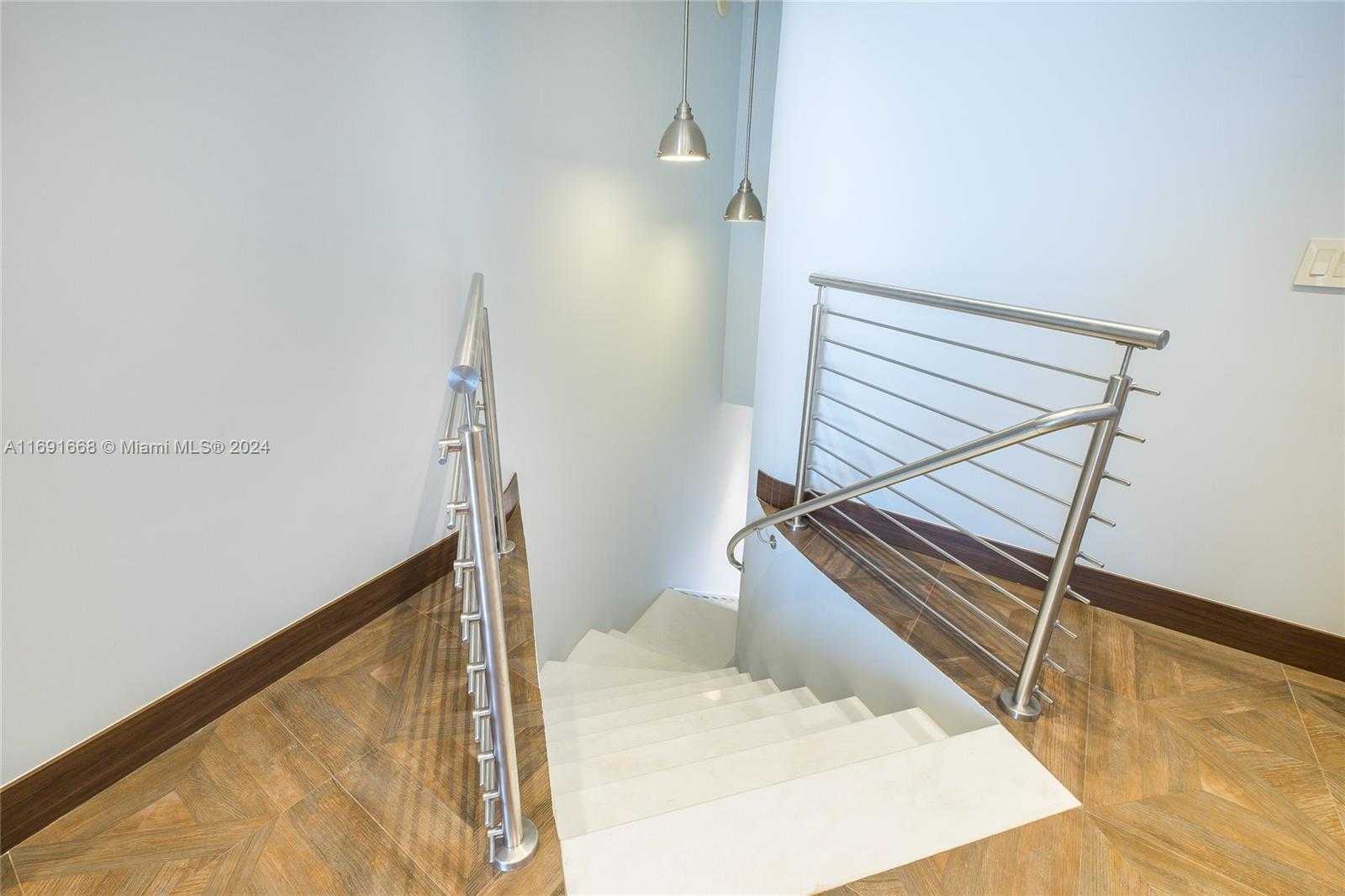 Small Image of 18201 COLLINS AVE #TS2 & TS3, Sunny Isles Beach Number 29