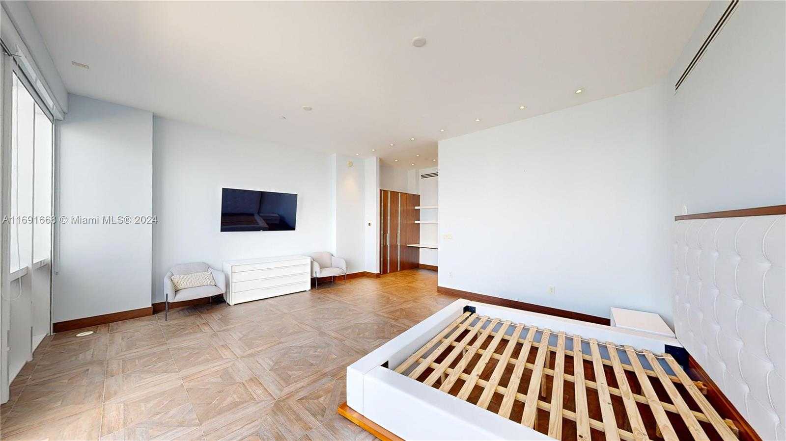 Small Image of 18201 COLLINS AVE #TS2 & TS3, Sunny Isles Beach Number 31