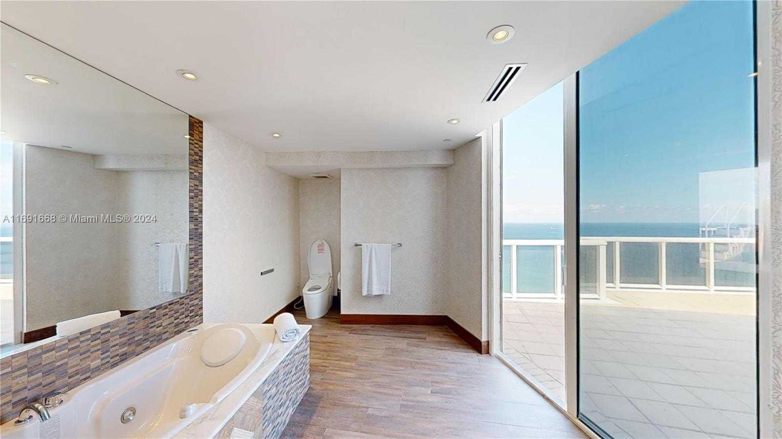 Small Image of 18201 COLLINS AVE #TS2 & TS3, Sunny Isles Beach Number 34