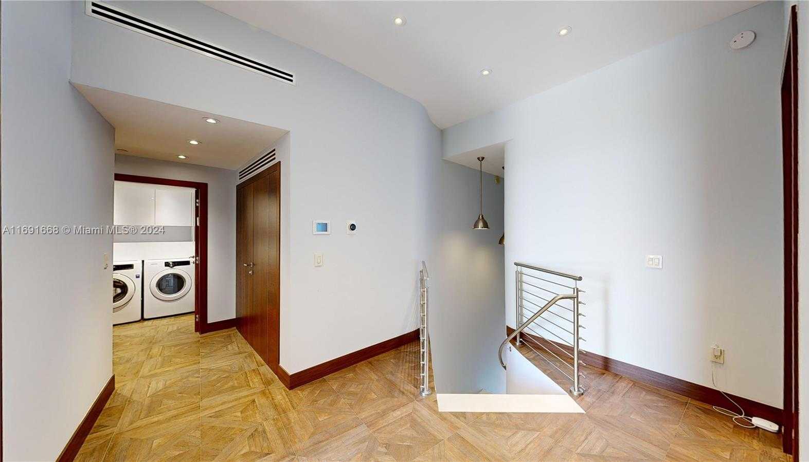 Small Image of 18201 COLLINS AVE #TS2 & TS3, Sunny Isles Beach Number 44