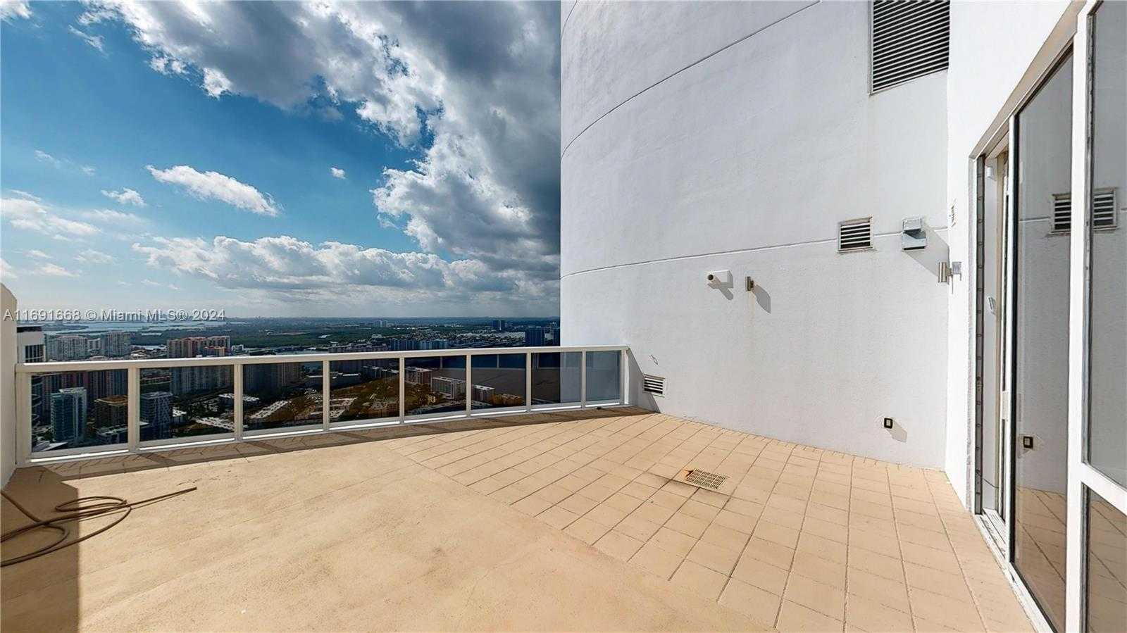 Small Image of 18201 COLLINS AVE #TS2 & TS3, Sunny Isles Beach Number 61