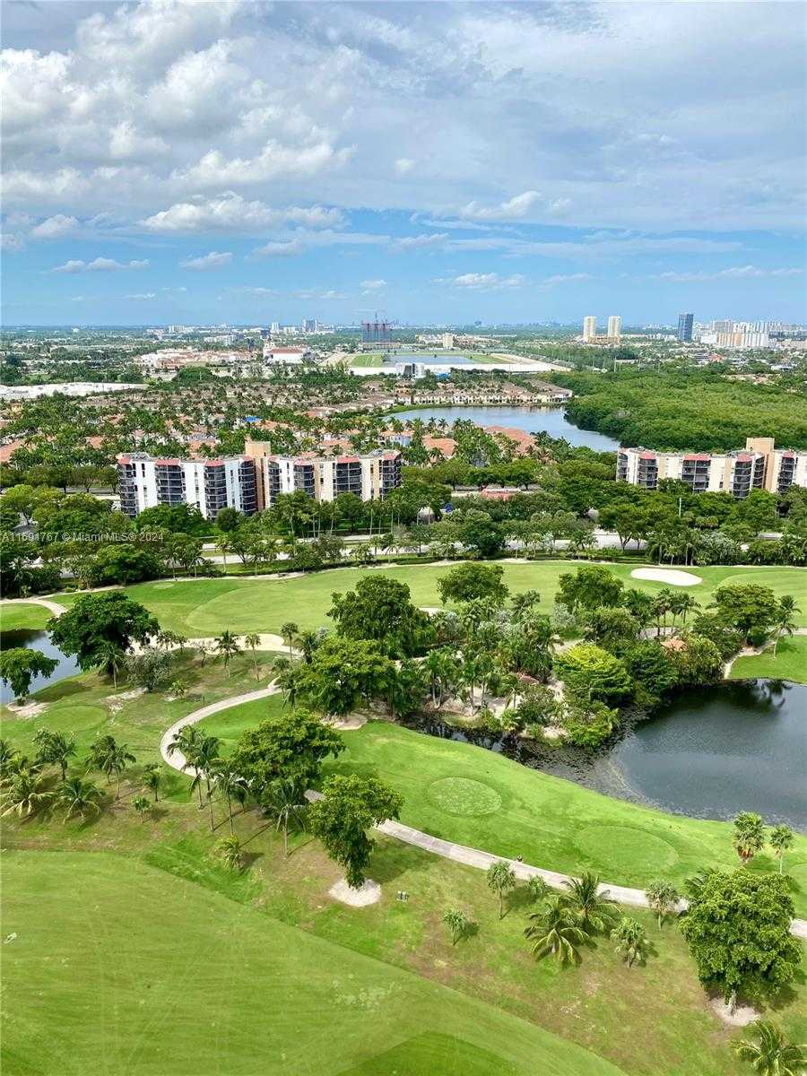 Small Image of 20379 WEST COUNTRY CLUB DR #PH-40, Aventura Number 13