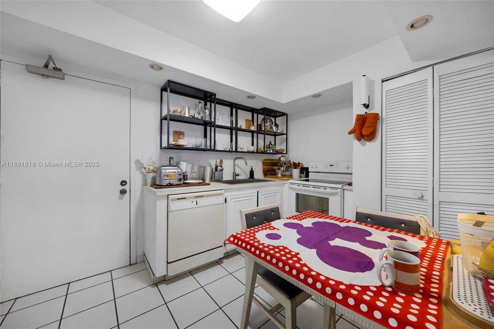 Small Image of 17720 NORTH BAY RD #901, Sunny Isles Beach Number 17