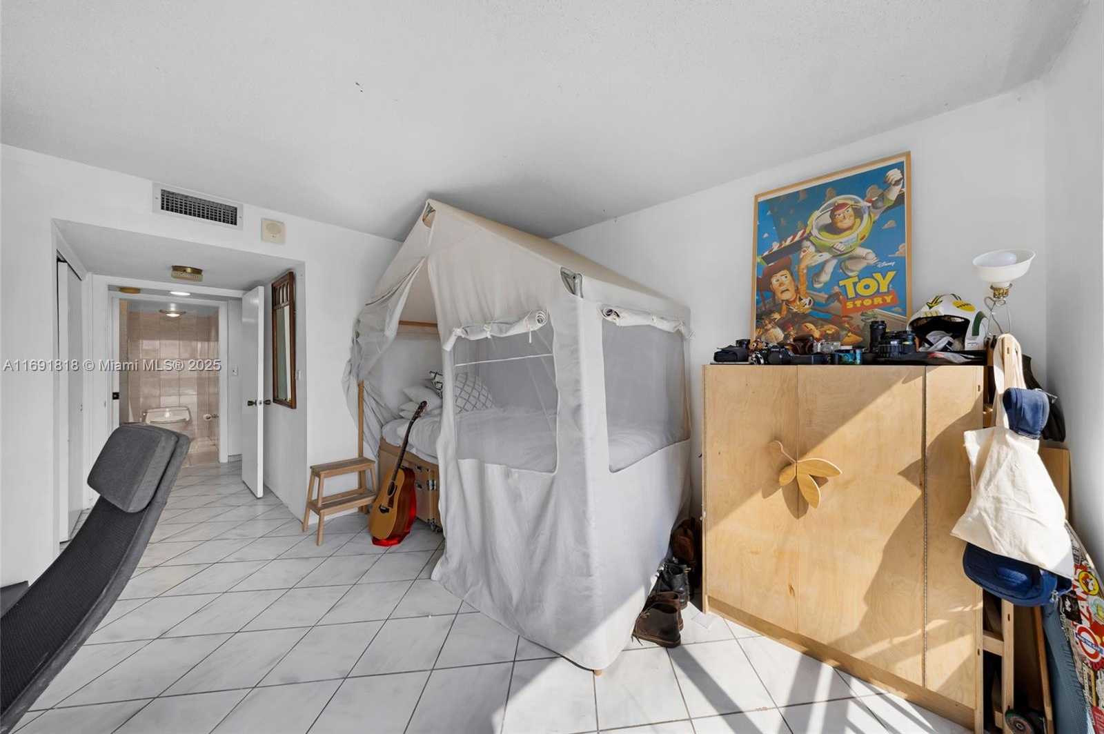 Small Image of 17720 NORTH BAY RD #901, Sunny Isles Beach Number 28