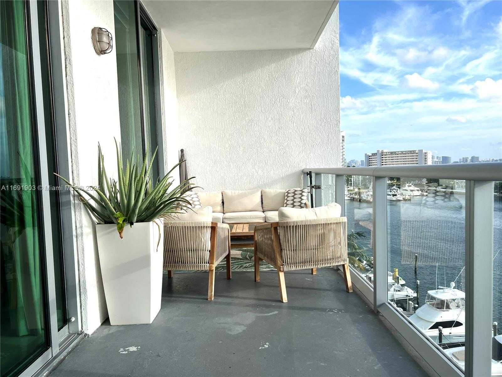Small Image of 7928 EAST DR #605, North Bay Village Number 25