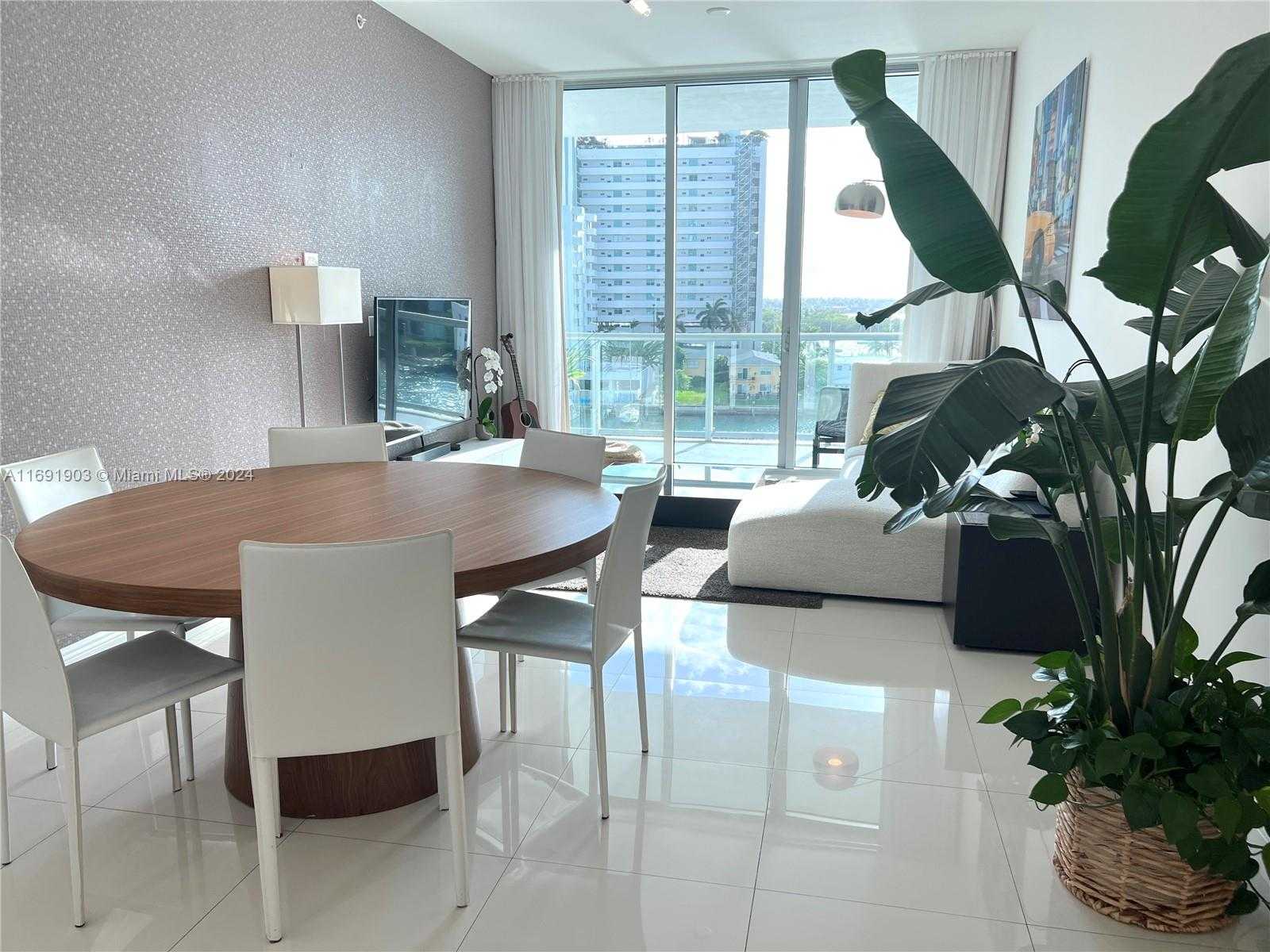 Small Image of 7928 EAST DR #605, North Bay Village Number 3