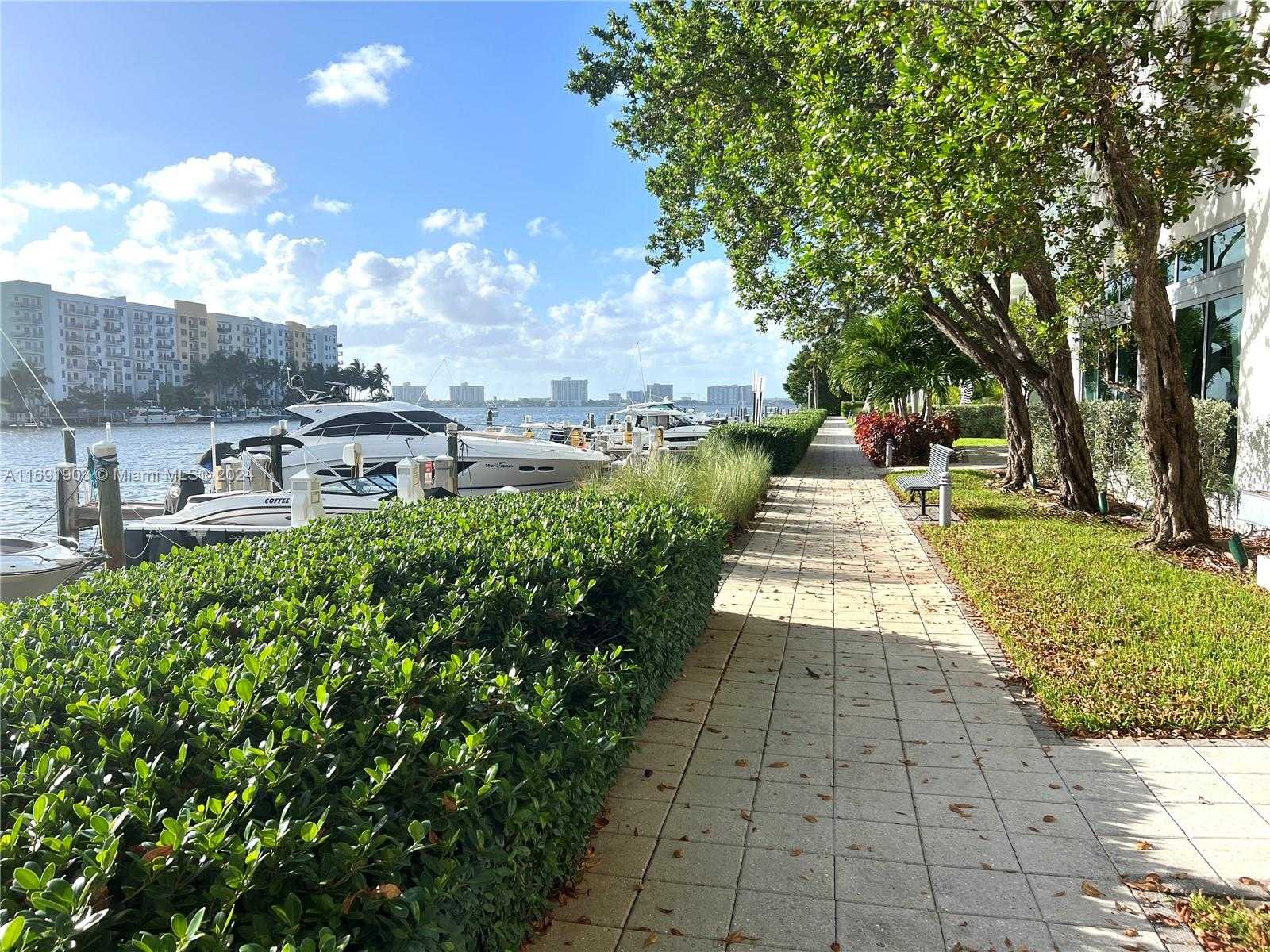 Small Image of 7928 EAST DR #605, North Bay Village Number 30