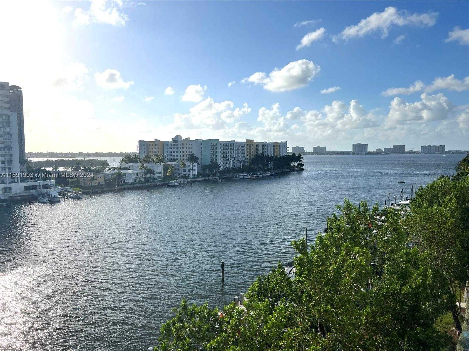 Small Image of 7928 EAST DR #605, North Bay Village Number 37
