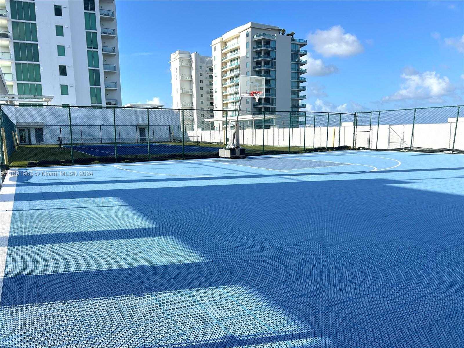 Small Image of 7928 EAST DR #605, North Bay Village Number 39