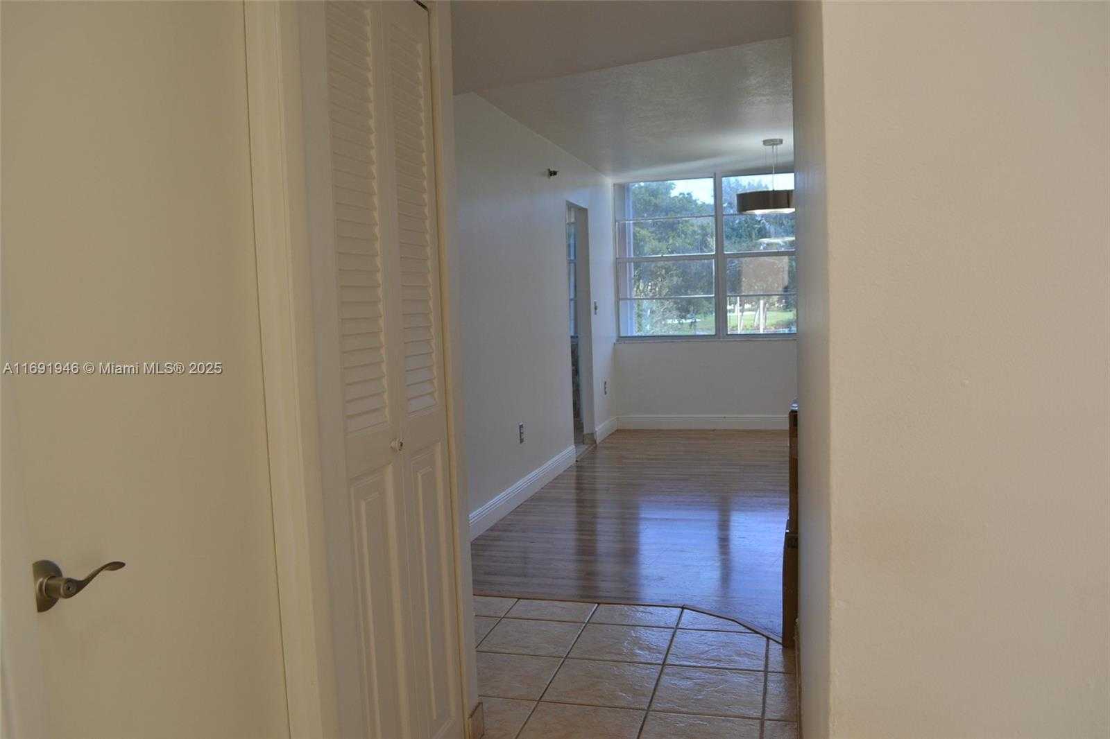 Small Image of 1100 SAINT CHARLES PL #219, Pembroke Pines Number 21