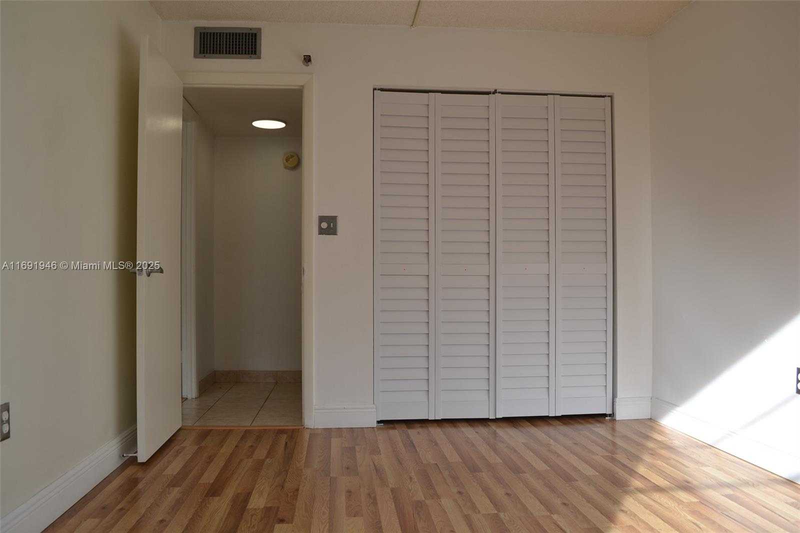 Small Image of 1100 SAINT CHARLES PL #219, Pembroke Pines Number 25