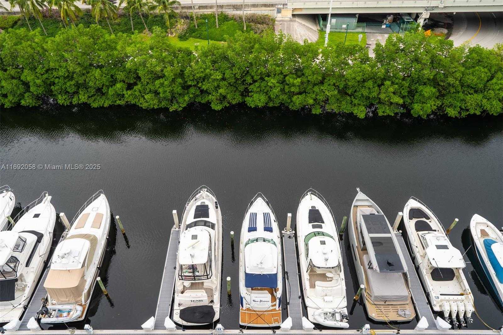Small Image of 3500 MYSTIC POINTE DR #1205, Aventura Number 29