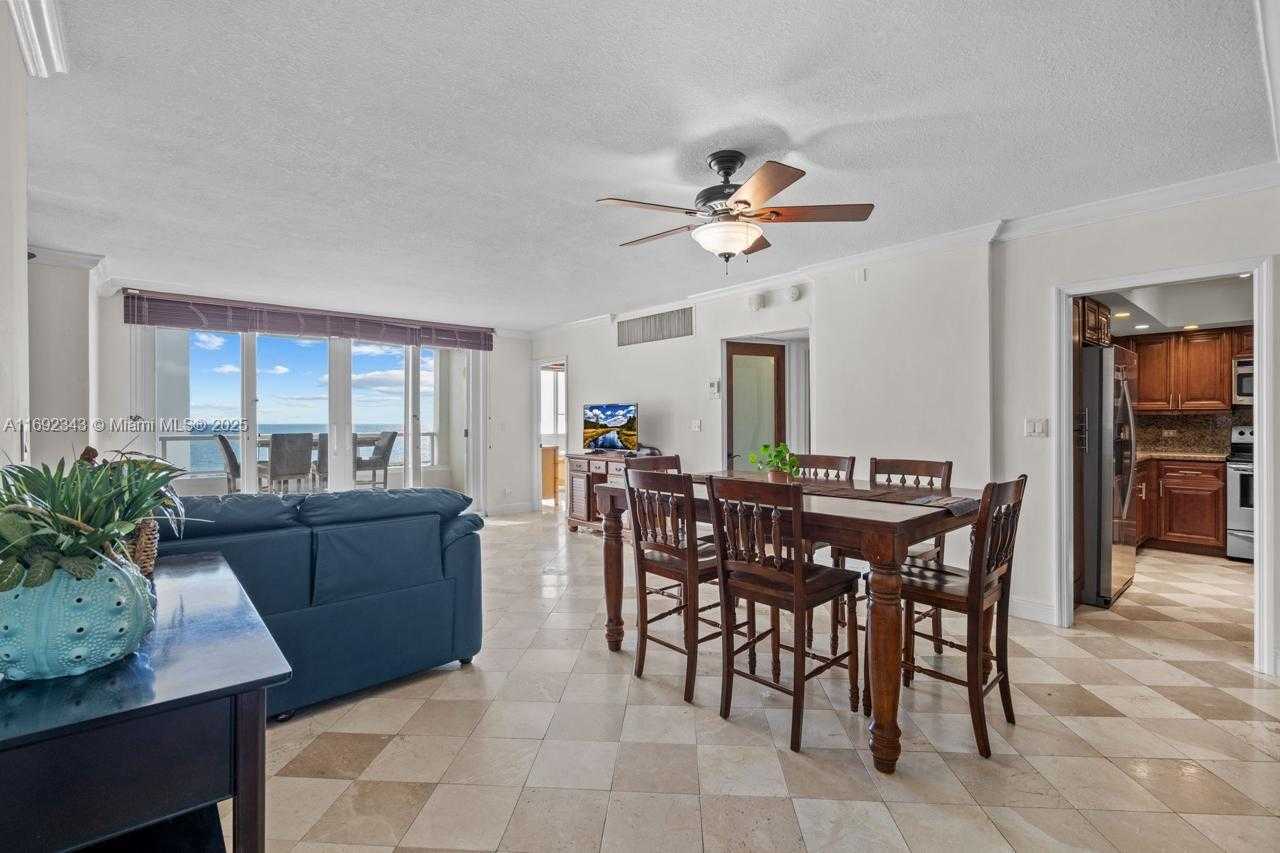 Small Image of 5005 COLLINS AVE #615, Miami Beach Number 12