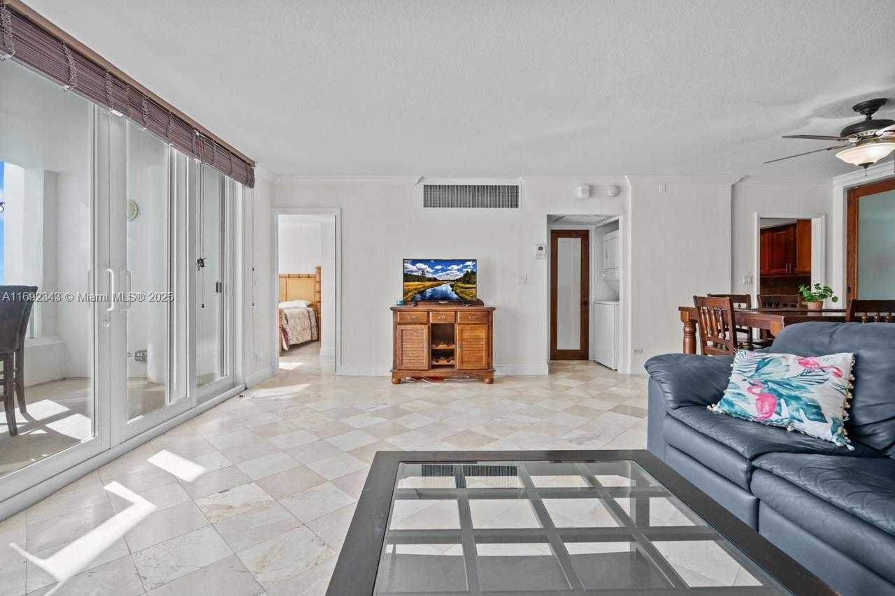 Small Image of 5005 COLLINS AVE #615, Miami Beach Number 15