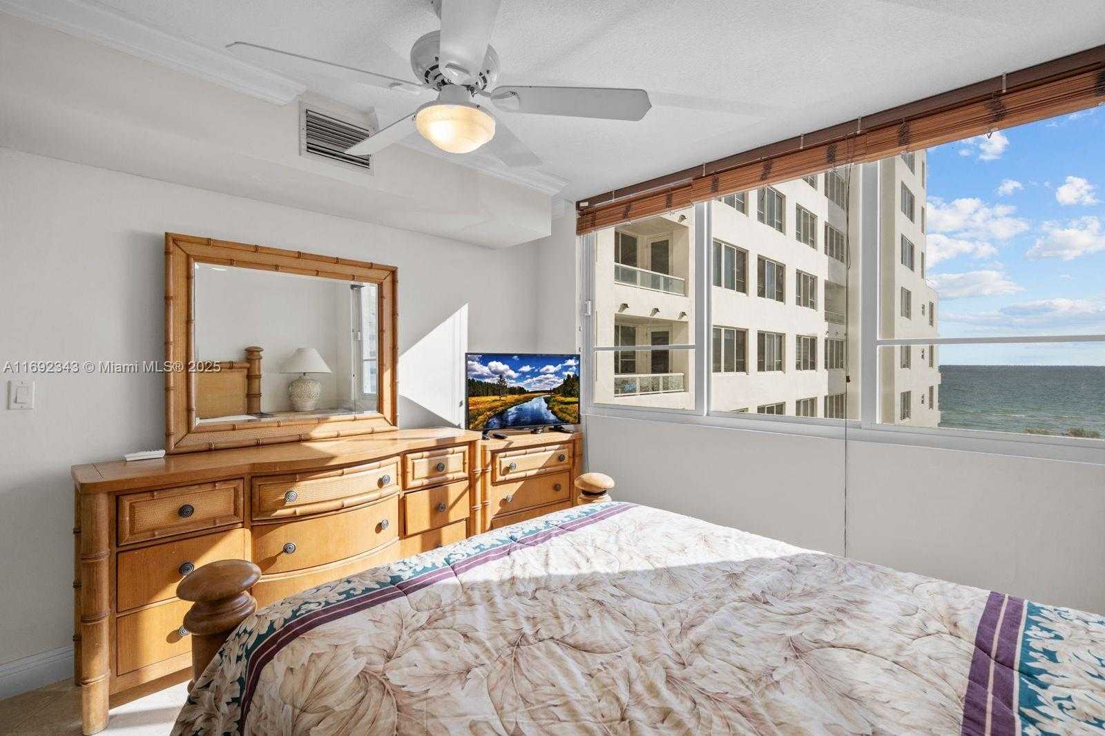 Small Image of 5005 COLLINS AVE #615, Miami Beach Number 18