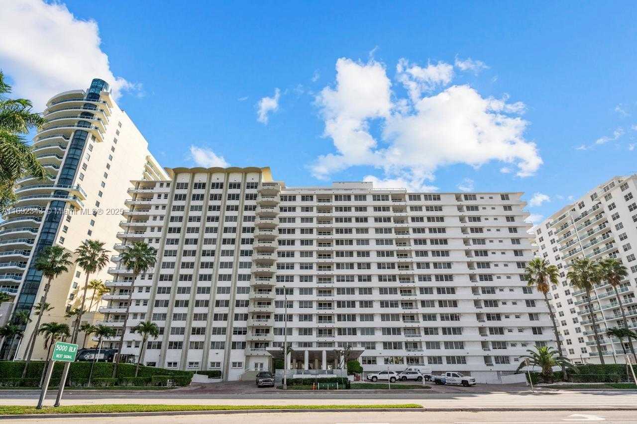 Small Image of 5005 COLLINS AVE #615, Miami Beach Number 2