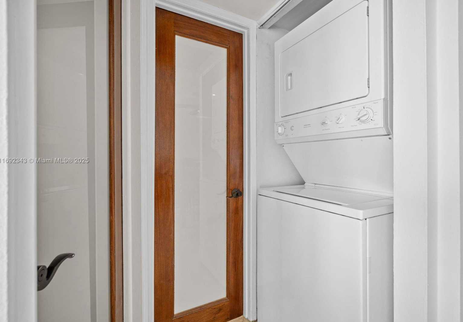 Small Image of 5005 COLLINS AVE #615, Miami Beach Number 23